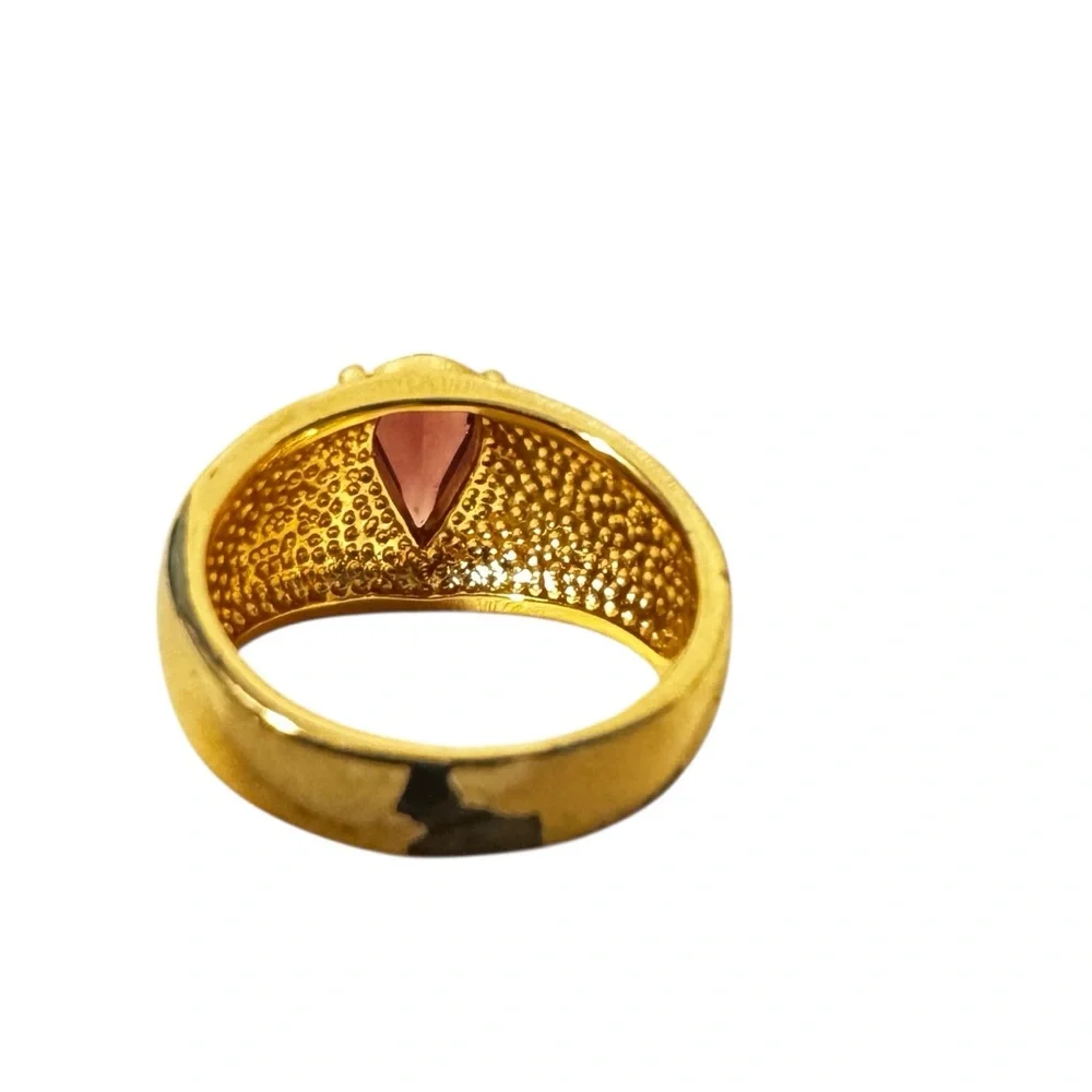 ✨ Vintage Gold-Tone Cocktail Ring w/ Pink Teardrop Stone & Crystal Accents